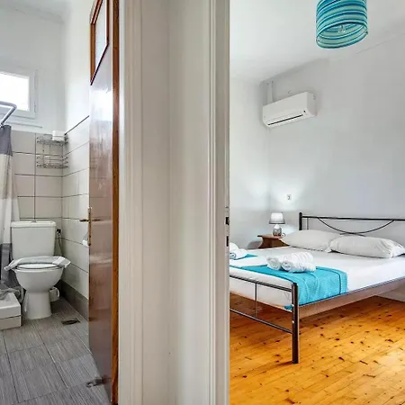 Woodpecker House Lefkada 公寓