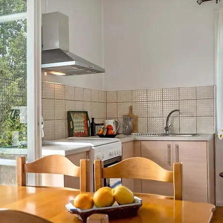 Woodpecker House Lefkada 利吉亚